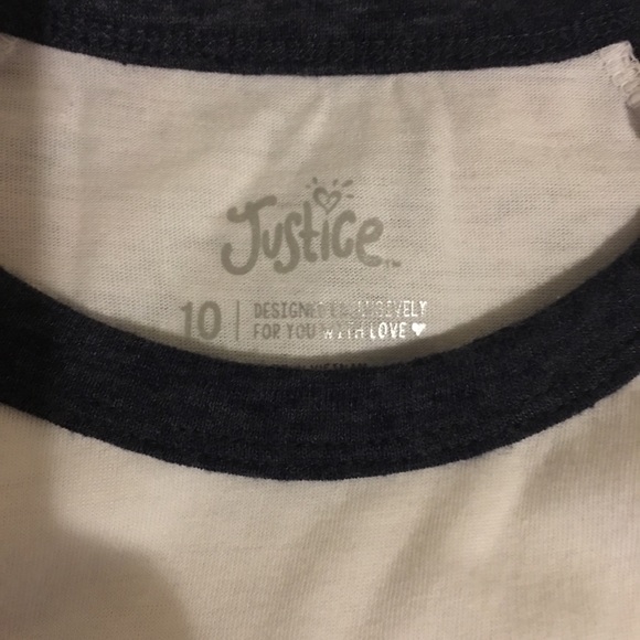 Sleeveless shirt with patches - Picture 3 of 4